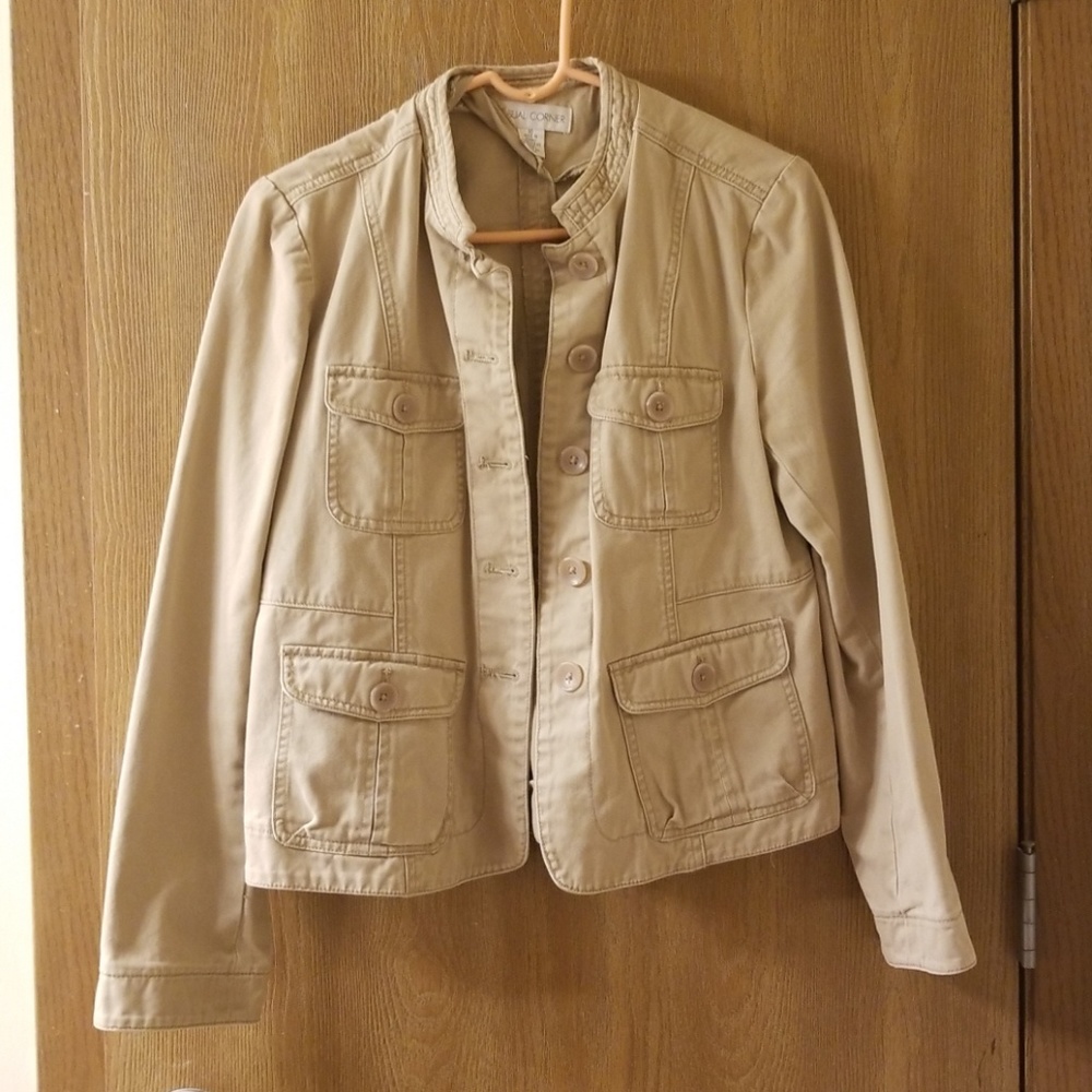Cute jacket - Picture 1 of 3